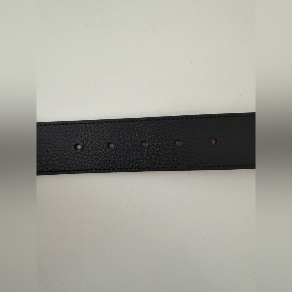 Gucci interlocking G signature reversible red and black belt - Picture 5 of 7